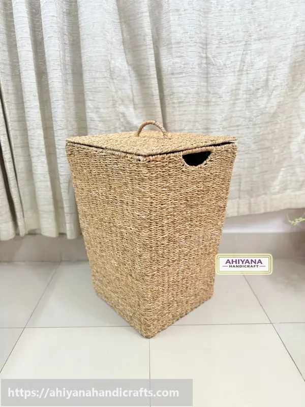 Ahiyana Premium Square Seagrass Laundry Basket with Lid