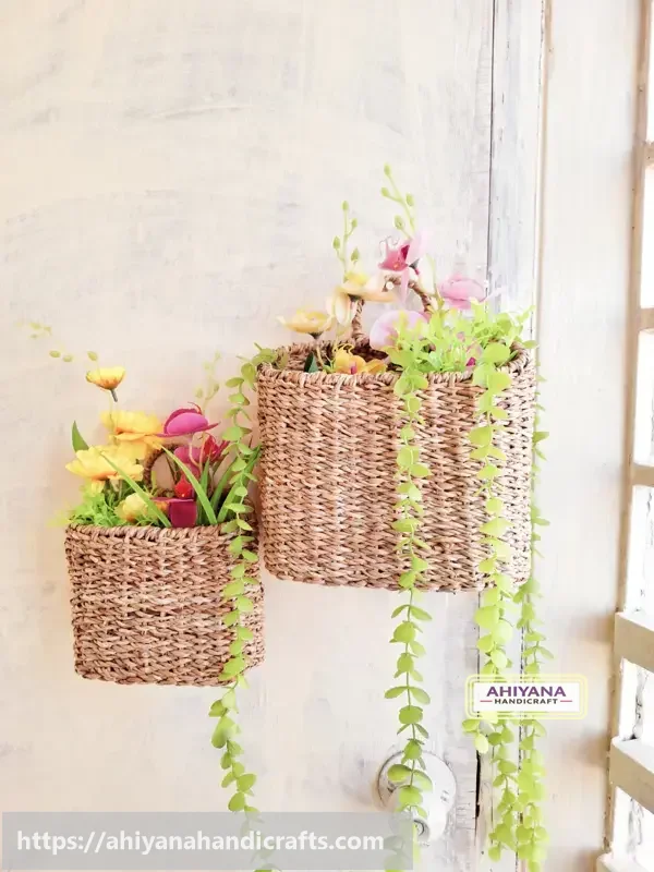 Ahiyana Wall Met Bag - Thumbnail Image