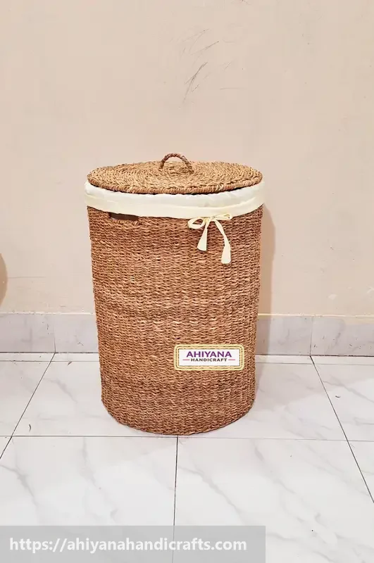Ahiyana Premium Round Seagrass Laundry Basket with Fabric liner and Lid - Thumbnail Image
