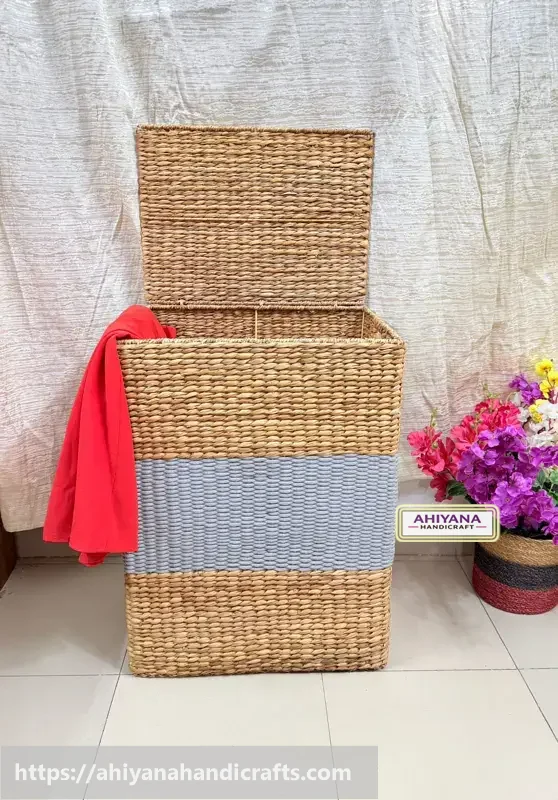Ahiyana Premium Square Seagrass Laundry Basket with Lid