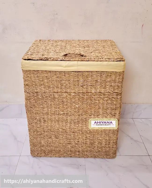 Ahiyana Premium Square Seagrass Laundry Basket with Fabric liner and Lid - Thumbnail Image