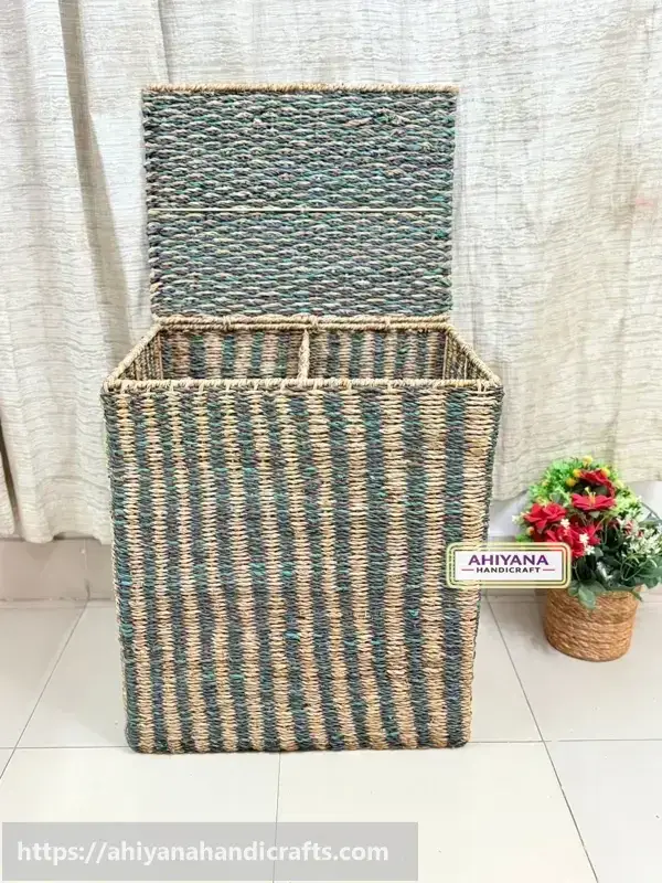 Ahiyana Premium Square Seagrass Laundry Basket with Lid