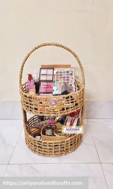 Ahiyana Makeup / Medicine / Cosmetic Basket