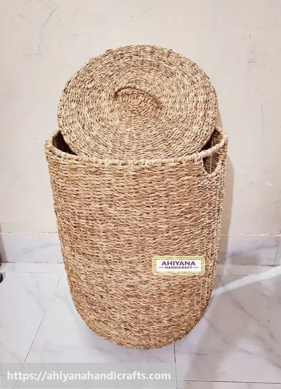 Ahiyana Premium Round Seagrass Laundry Basket with fabric and Lid - Thumbnail Image