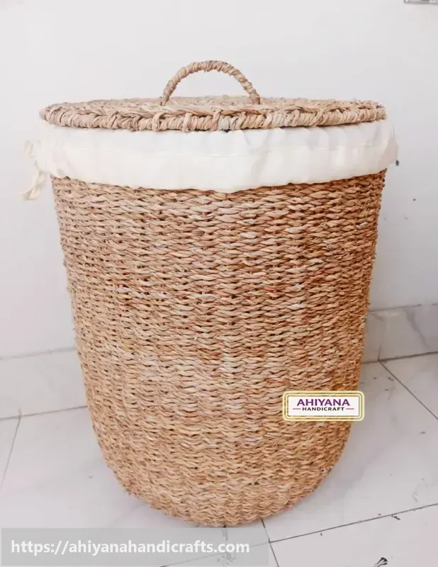 Ahiyana Premium Round Seagrass Laundry Basket with fabric and Lid